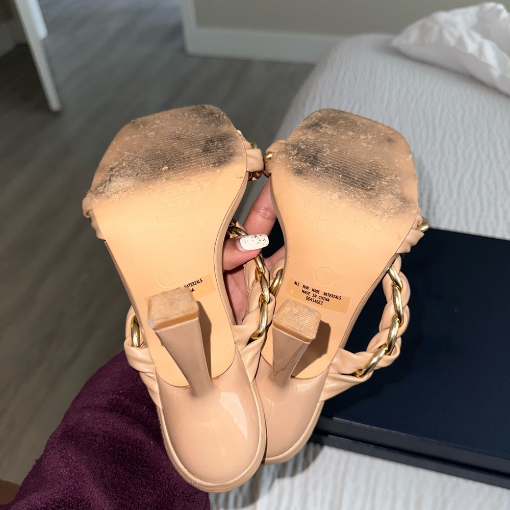 High heels - Picture 5 of 5